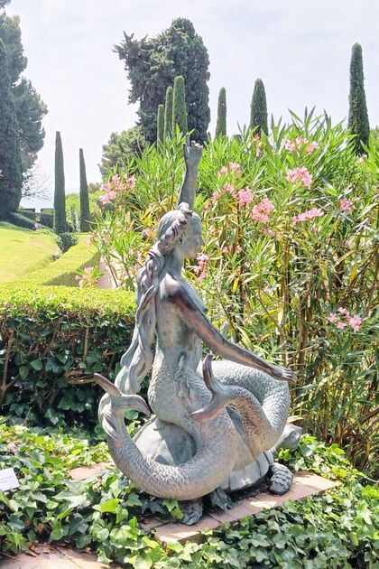barcelona - los jardines de santa clotilde lloret de mar - estatua sirena